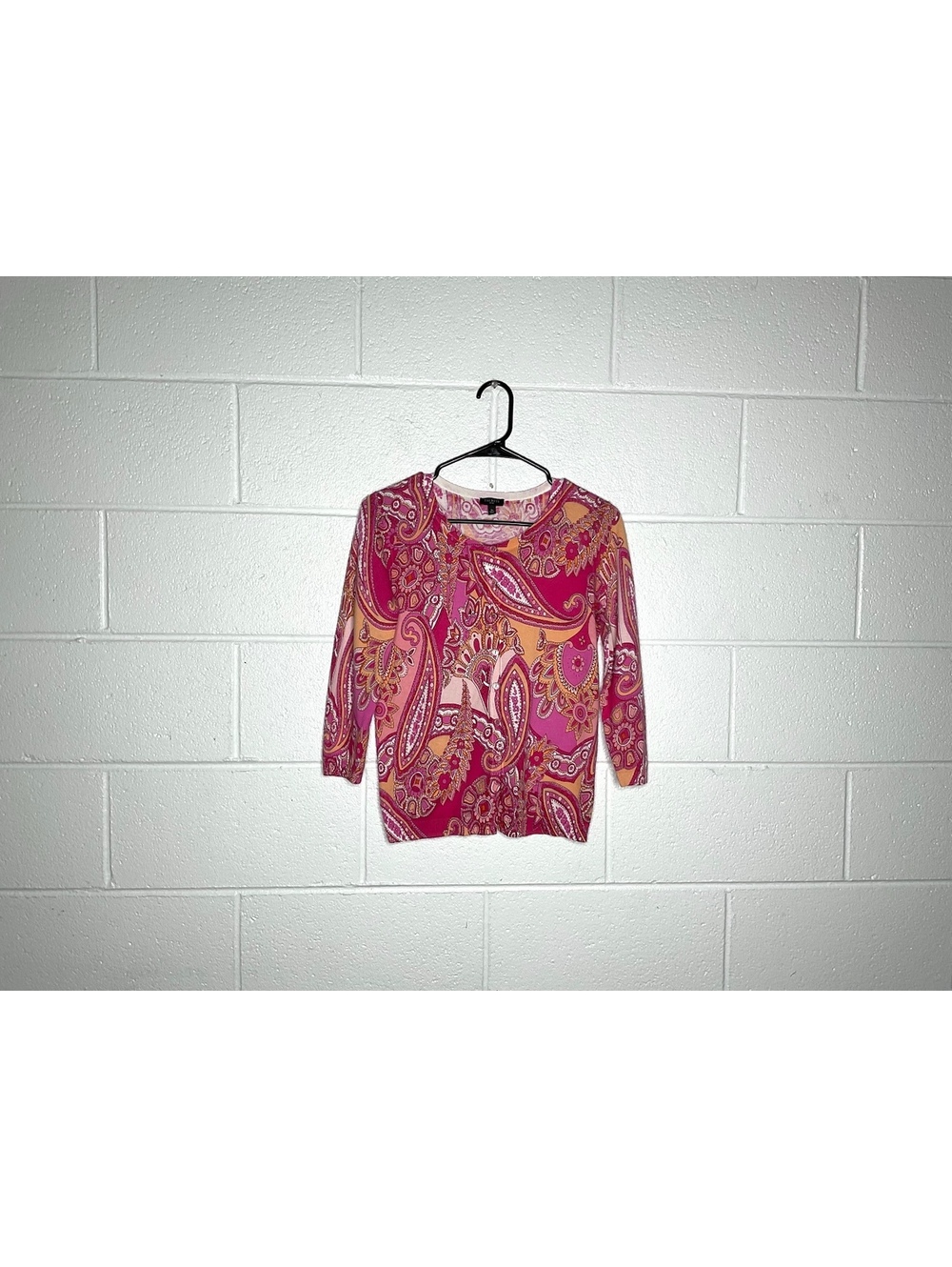 < Talbots Pink/Orange Paisley Pattern Cardigan Size Small > - Picture 2 of 6